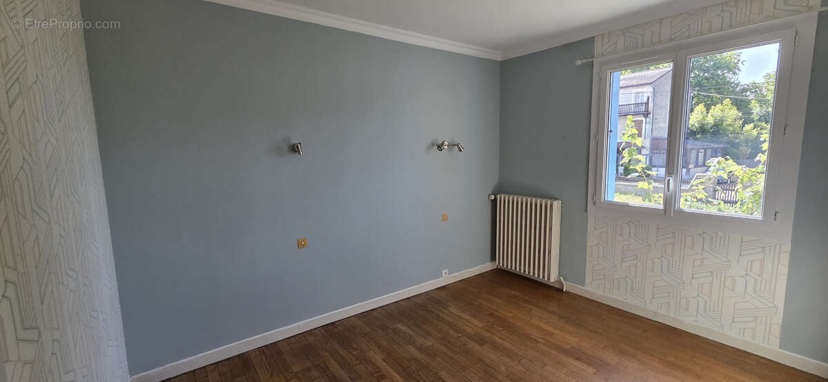 Pavillon indépendant sur 1 826 m2 terrain arboré et clos - photo 11