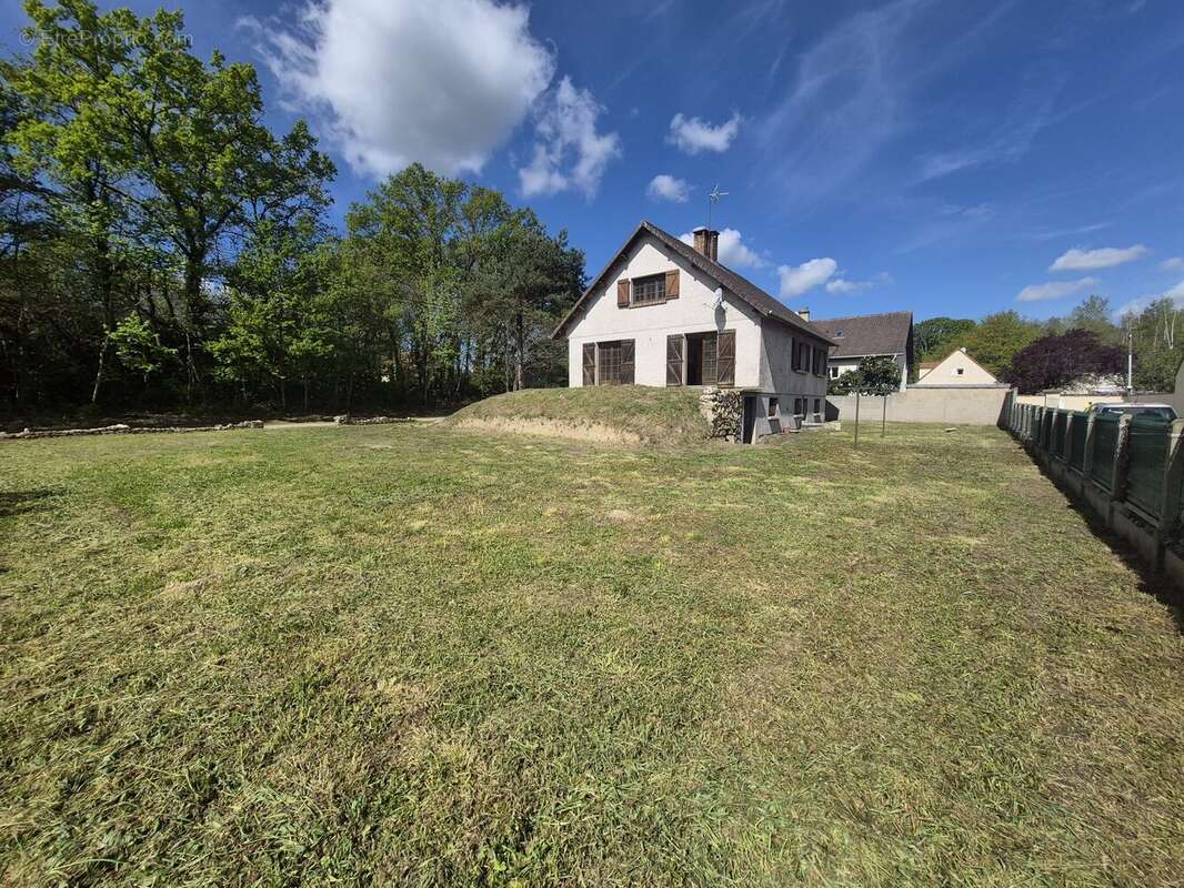 Maison à ANGERVILLIERS