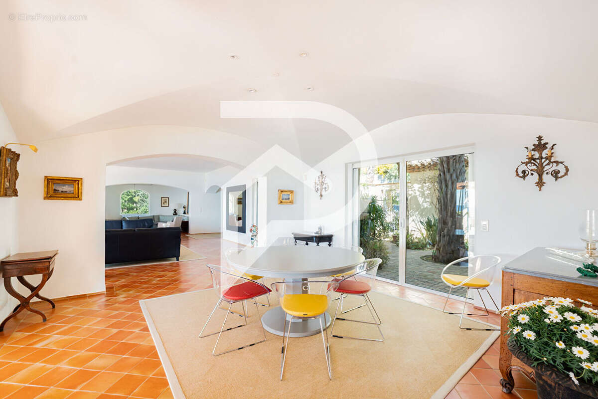 Maison à GRIMAUD