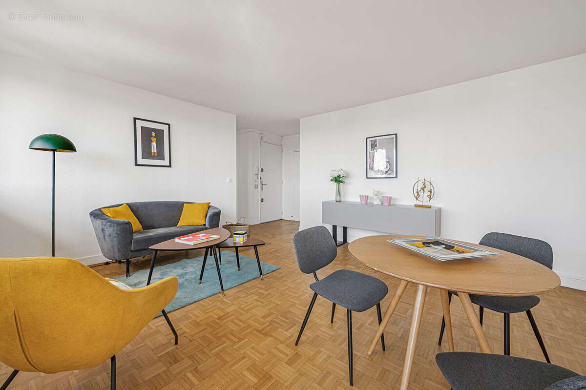 Appartement à PARIS-12E