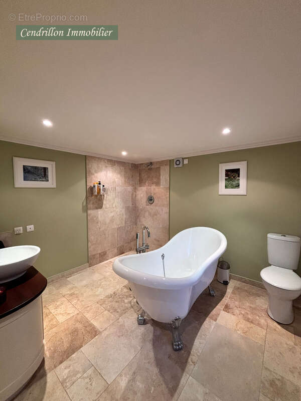 Maison à SAINT-JUNIEN-LA-BREGERE