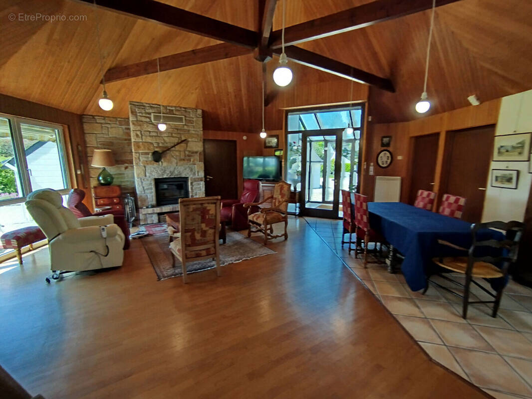 Maison à LAMPAUL-GUIMILIAU