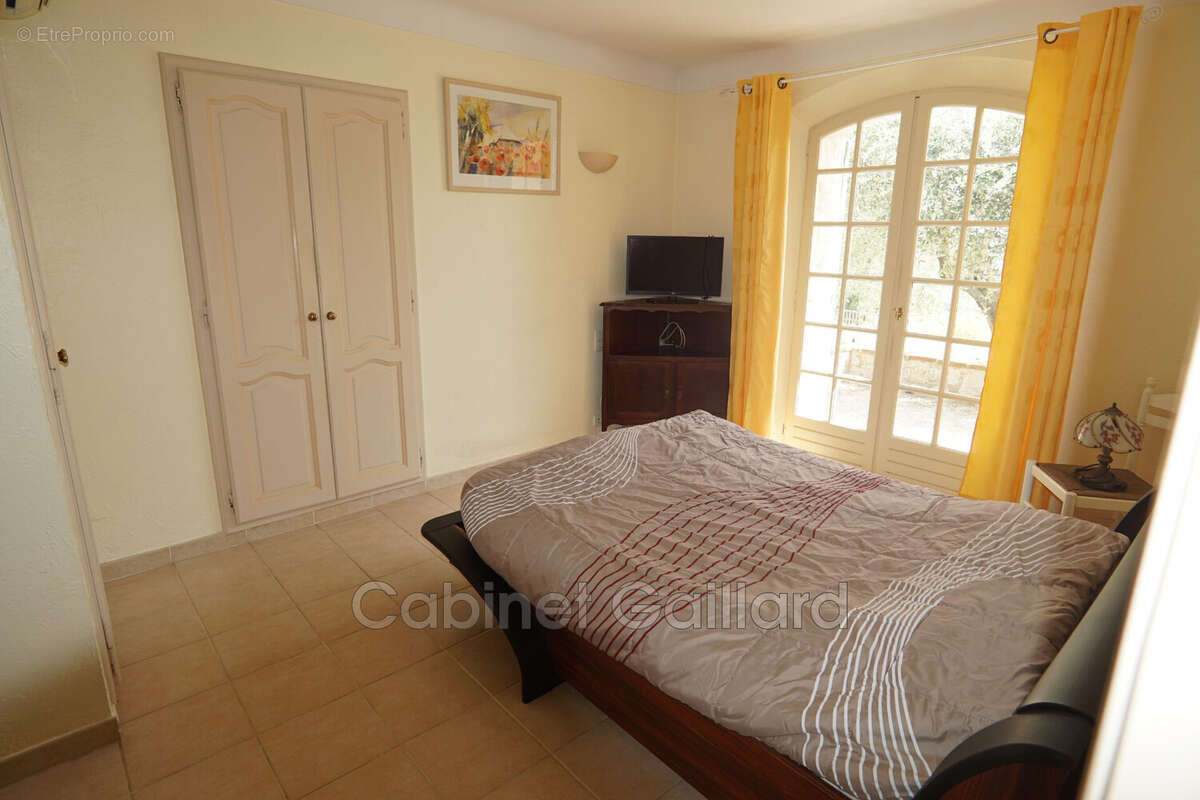 Maison 125 m² à Speracedes  - photo 9
