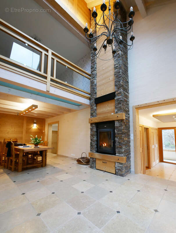 Maison à CHAMPANGES