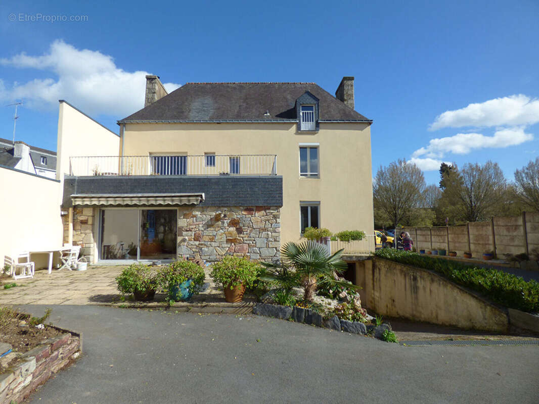 Maison à MALESTROIT