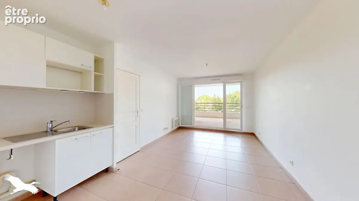 A VENDRE - Marseille 9e, Secteur Le Redon - Appartement 2 pièces 40m² avec terrasse et place de parking privative - photo 3