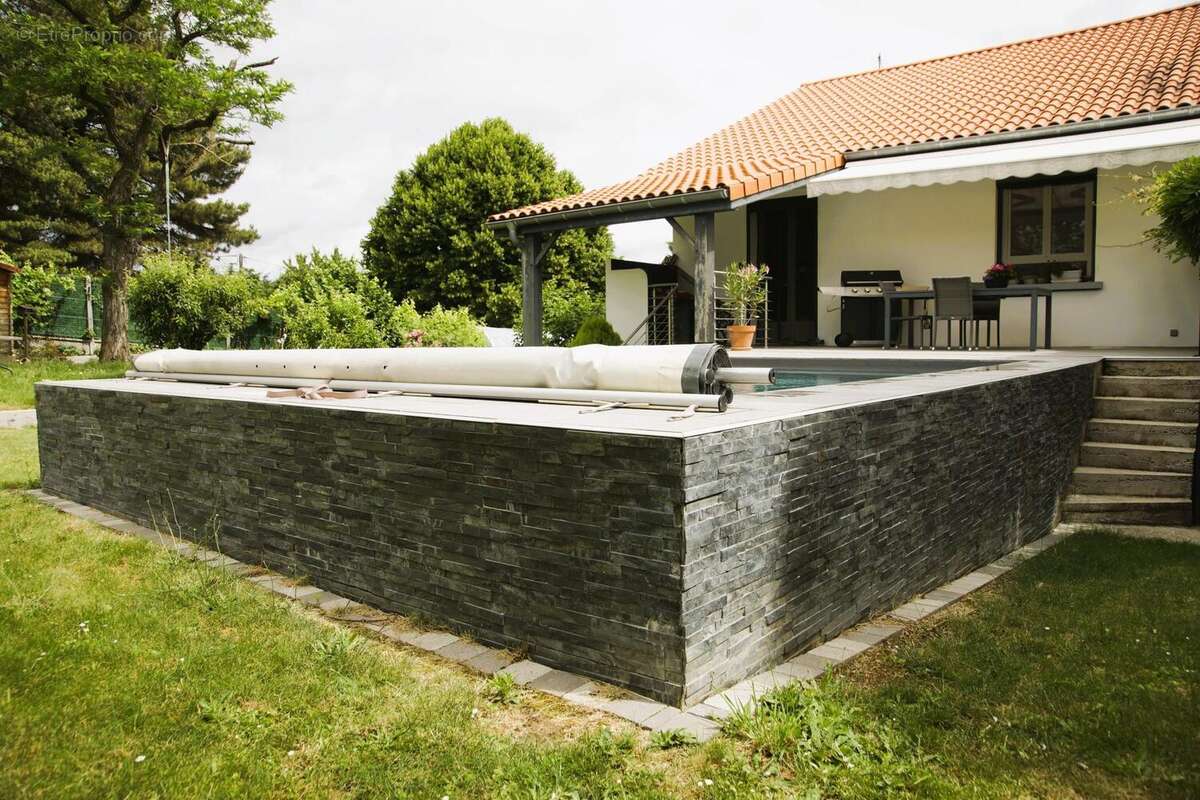 Photo 2 - Maison à CHAUSSAN