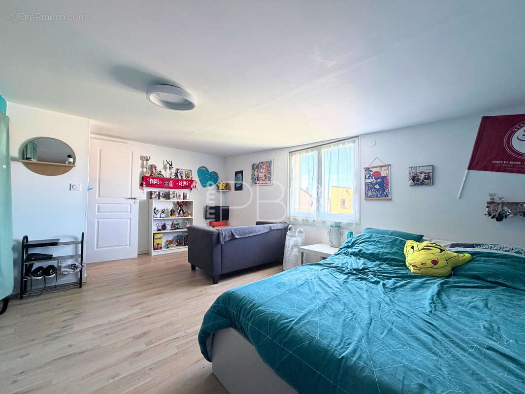 Maison T6 avec garage - photo 12