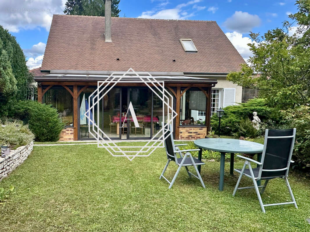 Maison à L&#039;ISLE-ADAM