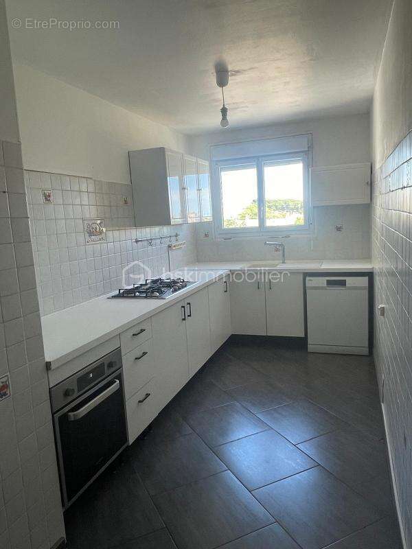 Appartement à PORT-DE-BOUC