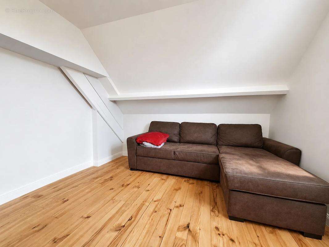 Maison de 5 pièces de 104 m² à Laval - photo 12