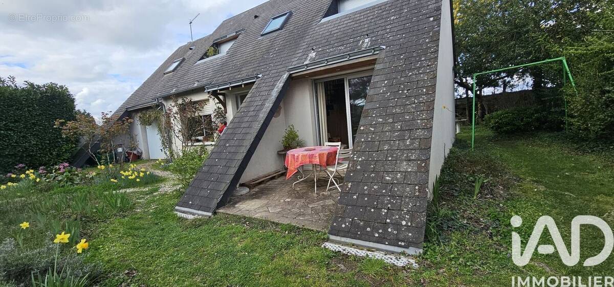 Photo 1 - Maison à LA VILLE-AUX-DAMES