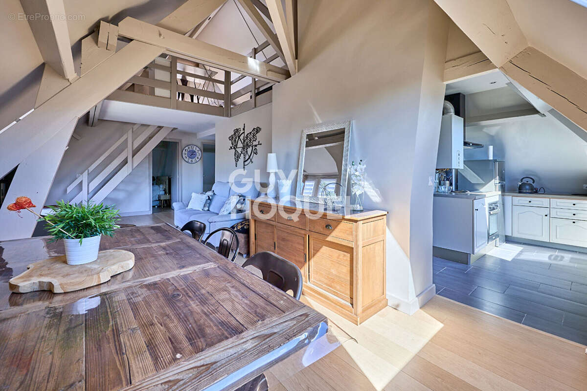 Appartement à PONT-L'EVEQUE