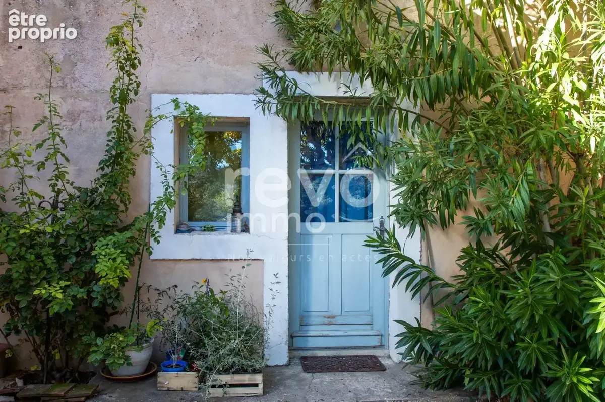 Mas de village de charme rénové avec goût ! - photo 6