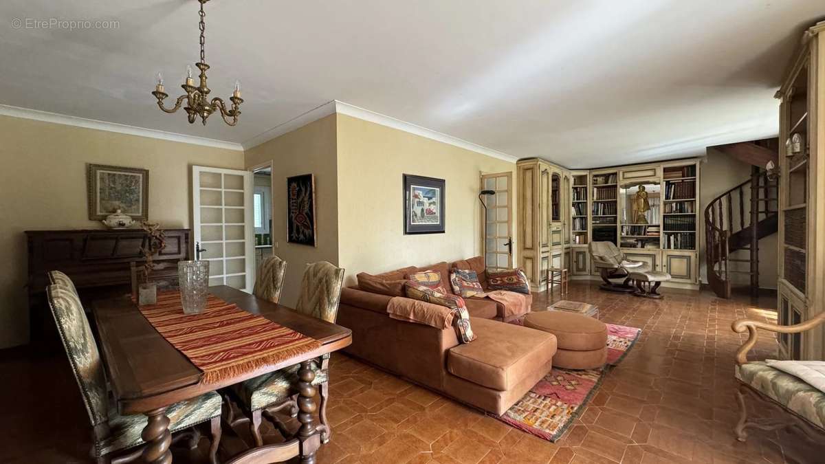 Maison à SANTA-LUCIA-DI-MORIANI