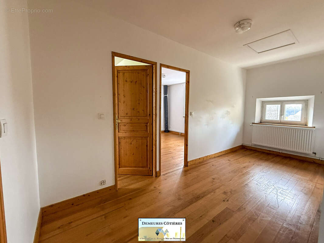 Maison à LES LOGES