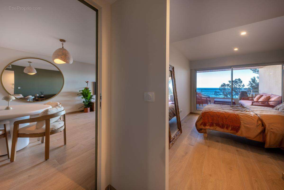 Appartement à SAINT-RAPHAEL