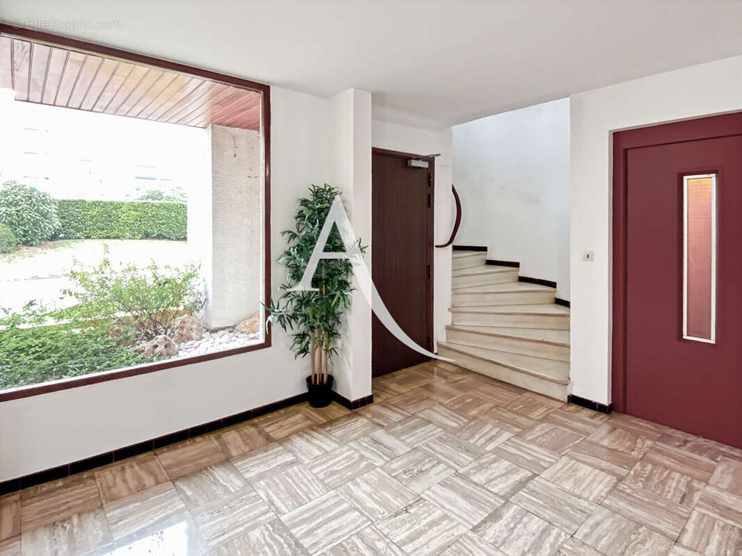 Appartement à BOIS-D'ARCY