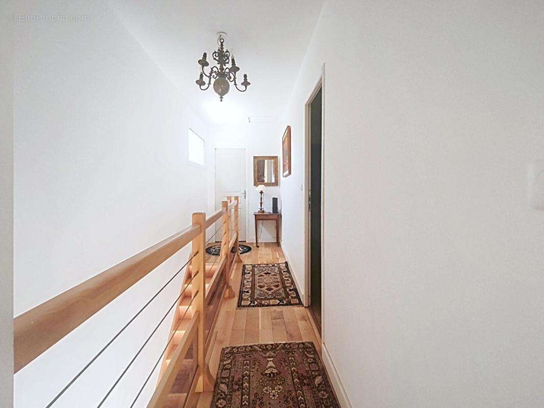 Maison moderne à Mèze 4 pièce(s) 81 m2, terrasse, jardin et garage - photo 7