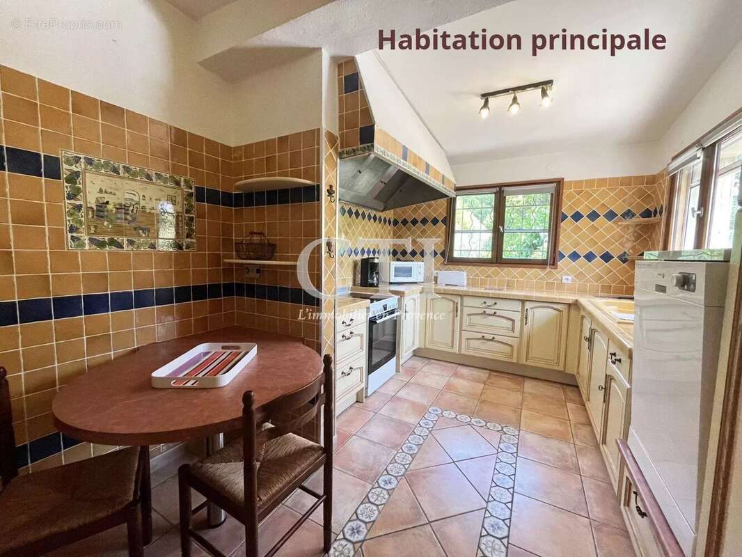 Maison à VAISON-LA-ROMAINE