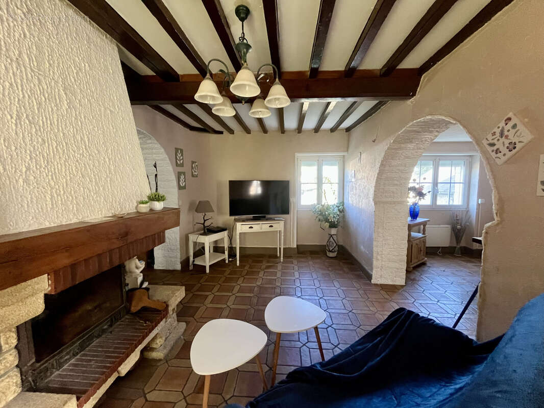 Maison à PORT-EN-BESSIN-HUPPAIN