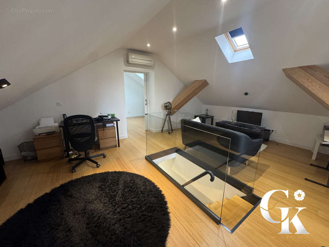 Maison à SAINT-MARTIN-D&#039;HERES