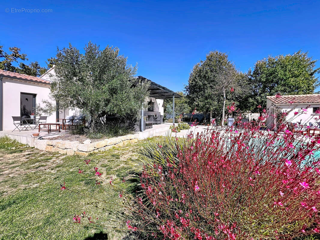 Maison à SAINT-SATURNIN-LES-APT