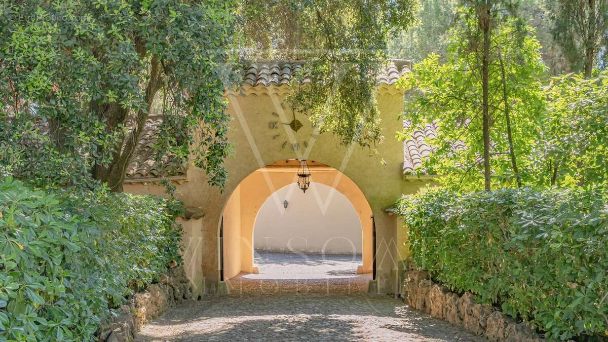Maison à AURIBEAU-SUR-SIAGNE