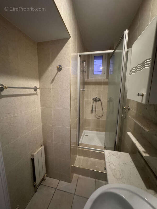 Appartement à PARIS-19E