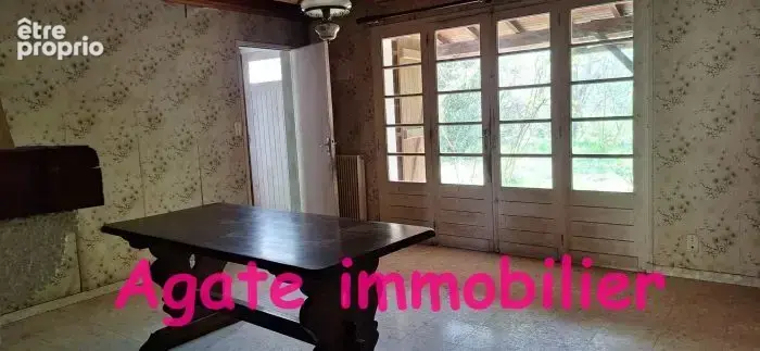Maison en pierre a renover avec grand terrain - photo 2