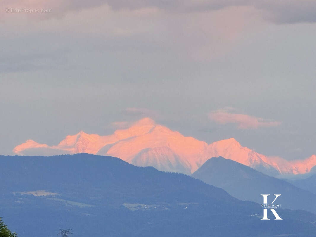 Appartement à DIVONNE-LES-BAINS