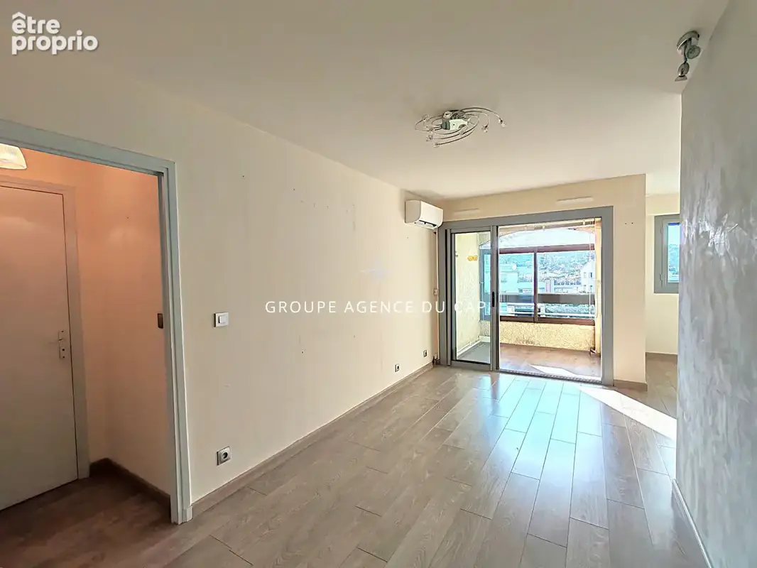A vendre - appartement 2 pieces centre ville - 200m de la mer - garage en option - saint aygulf - photo 2