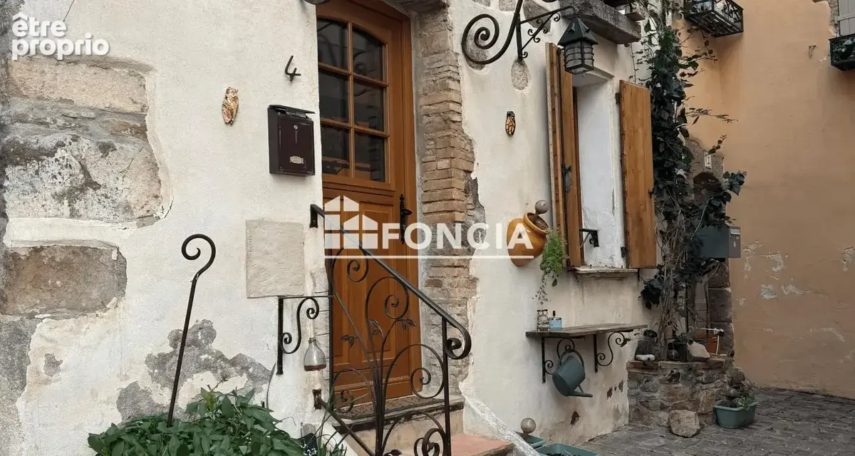 Appartement à ROQUEBRUNE-SUR-ARGENS