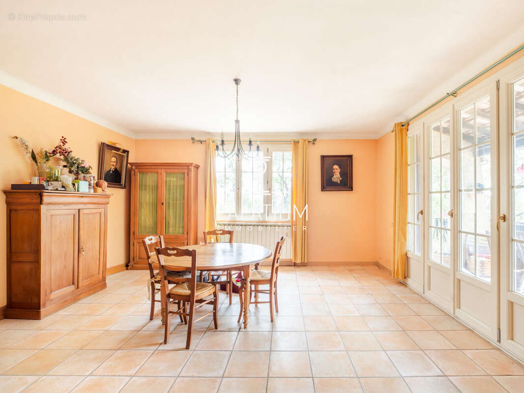 Maison à PIERREVERT