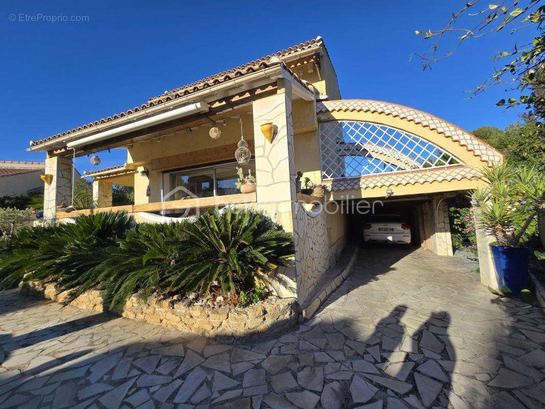 Maison à PORT-DE-BOUC