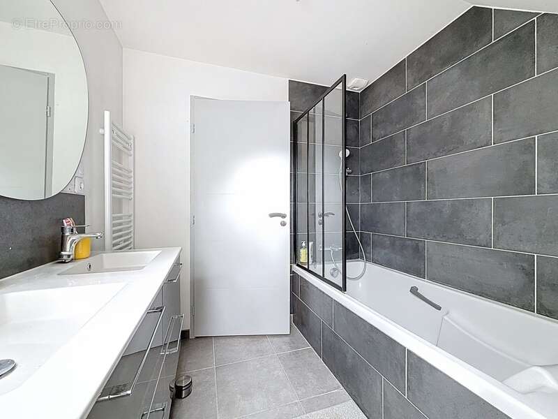 Maison à NOTRE-DAME-D&#039;OE