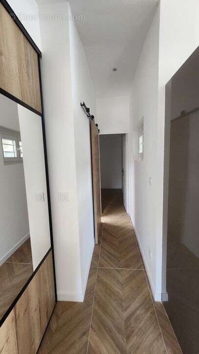 LA CIOTAT - APPARTEMENT T3 - rénové - port-vieux - centre - - Appartement à LA CIOTAT