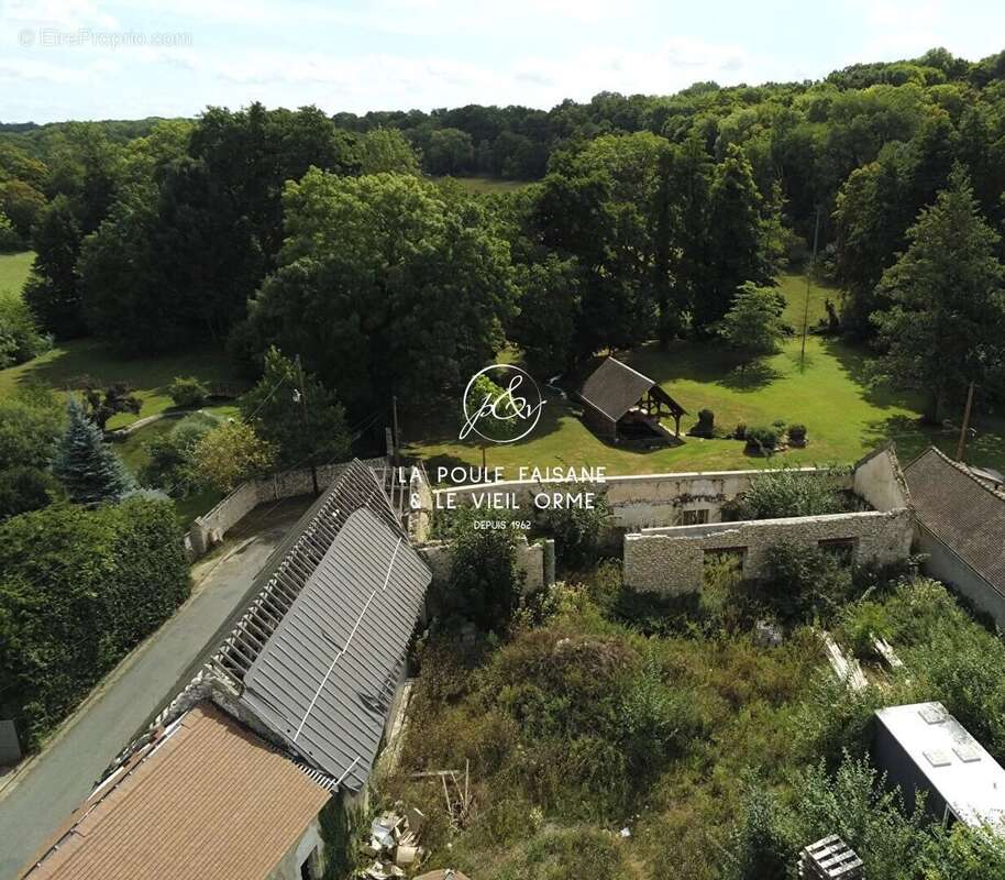 Maison à HOUDAN