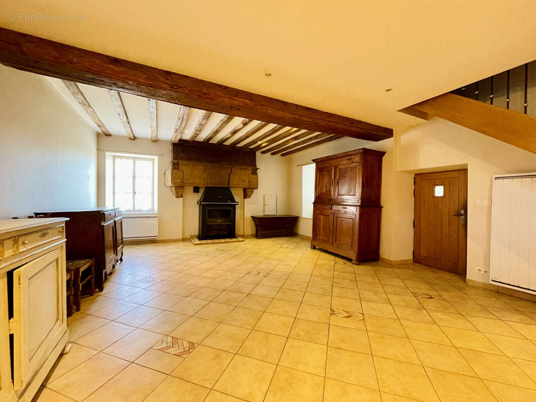 Maison à SAINT-CHRISTOPHE