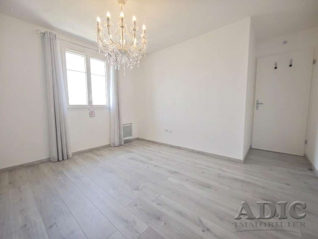 Maison 81 m² à Rouvres  - photo 5