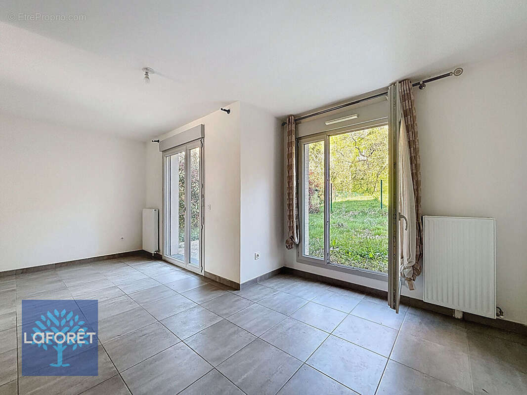 Appartement à CHENNEVIERES-SUR-MARNE