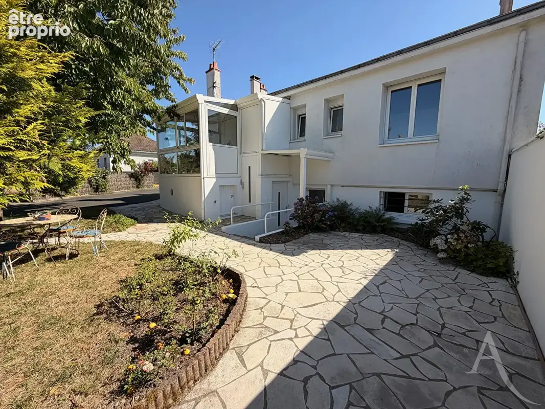 Maison à LA BRUFFIERE