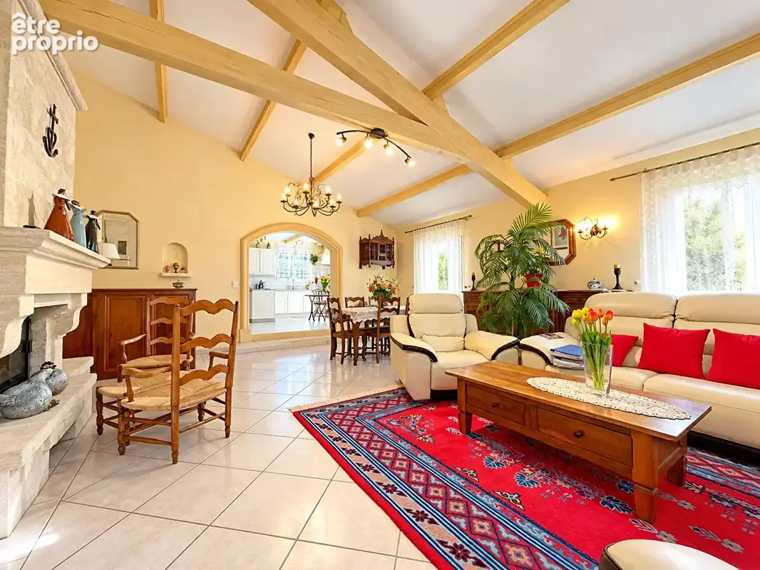 ARLES - Pont de Crau Villa de 129 m² - photo 5