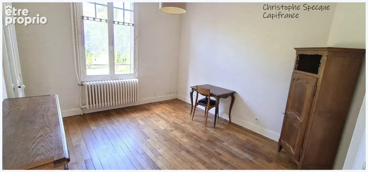 A vendre Élégante maison des années 1930 – Charme, volumes et jardin arboré VICHY (03) - photo 8