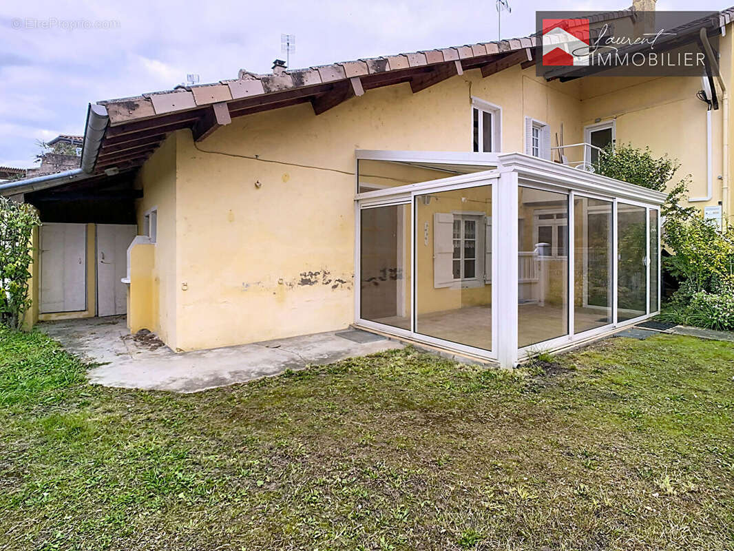 Maison à PONT-DE-VAUX