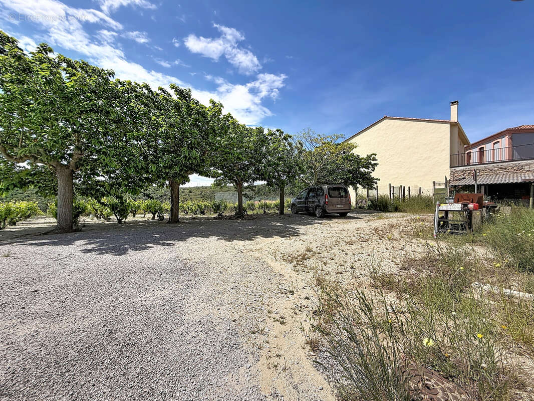 À découvrir à Trévillach   Grande villa T6 avec jardin et garage - photo 4