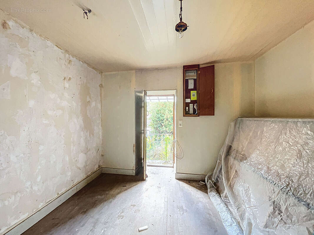 Maison à RECEY-SUR-OURCE