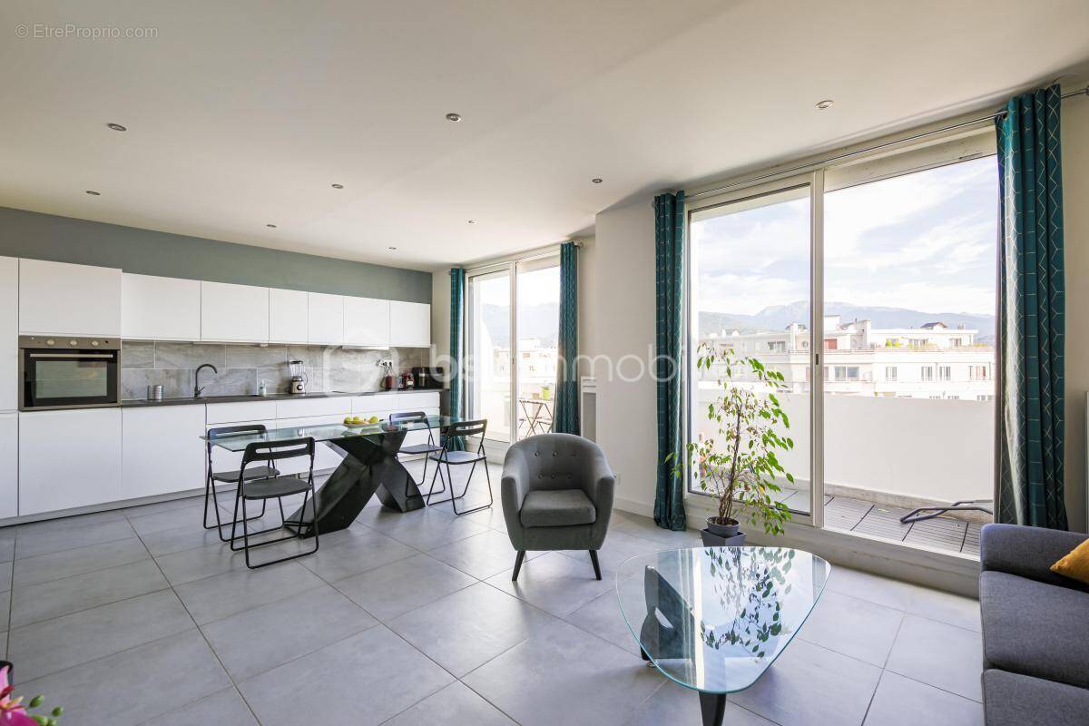 Appartement à GRENOBLE