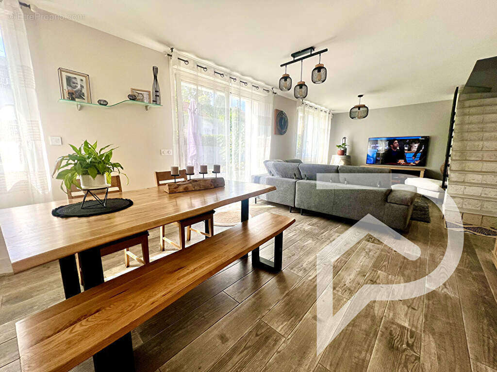 Maison à CREPY-EN-VALOIS