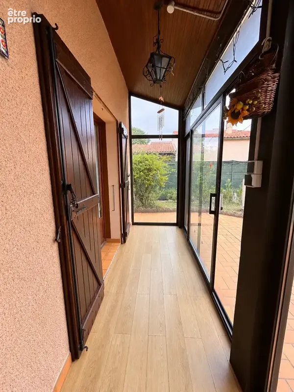 Maison avec jardin et garage - photo 2